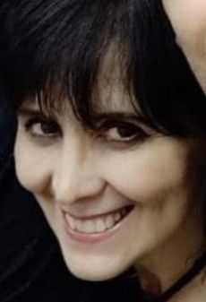 Isis Koschdoski