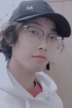 Xinran Yang